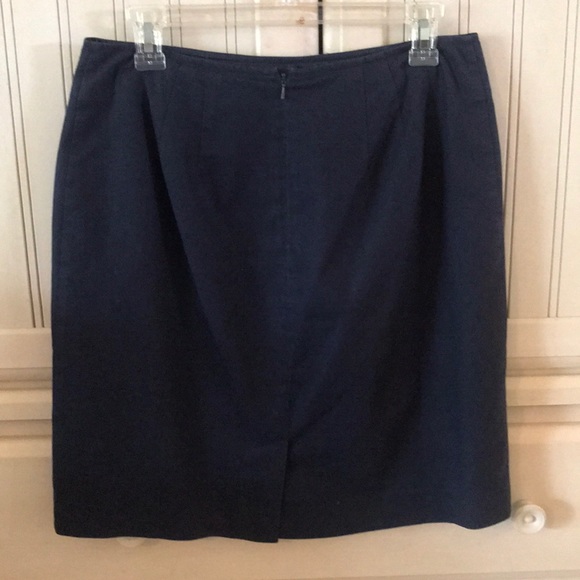 Adolfo Studio Skirt - Picture 2 of 4